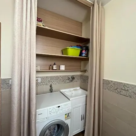 La Casa Nel Borgo 아파트 우겐토